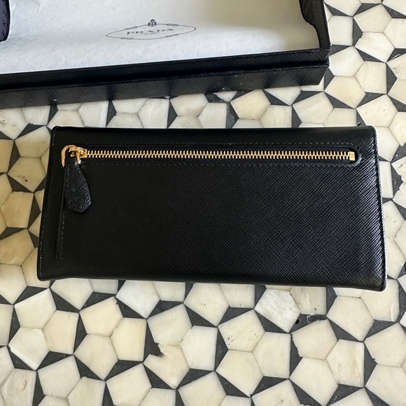 Large Prada Saffiano Wallet - Black - Picture 6 of 16